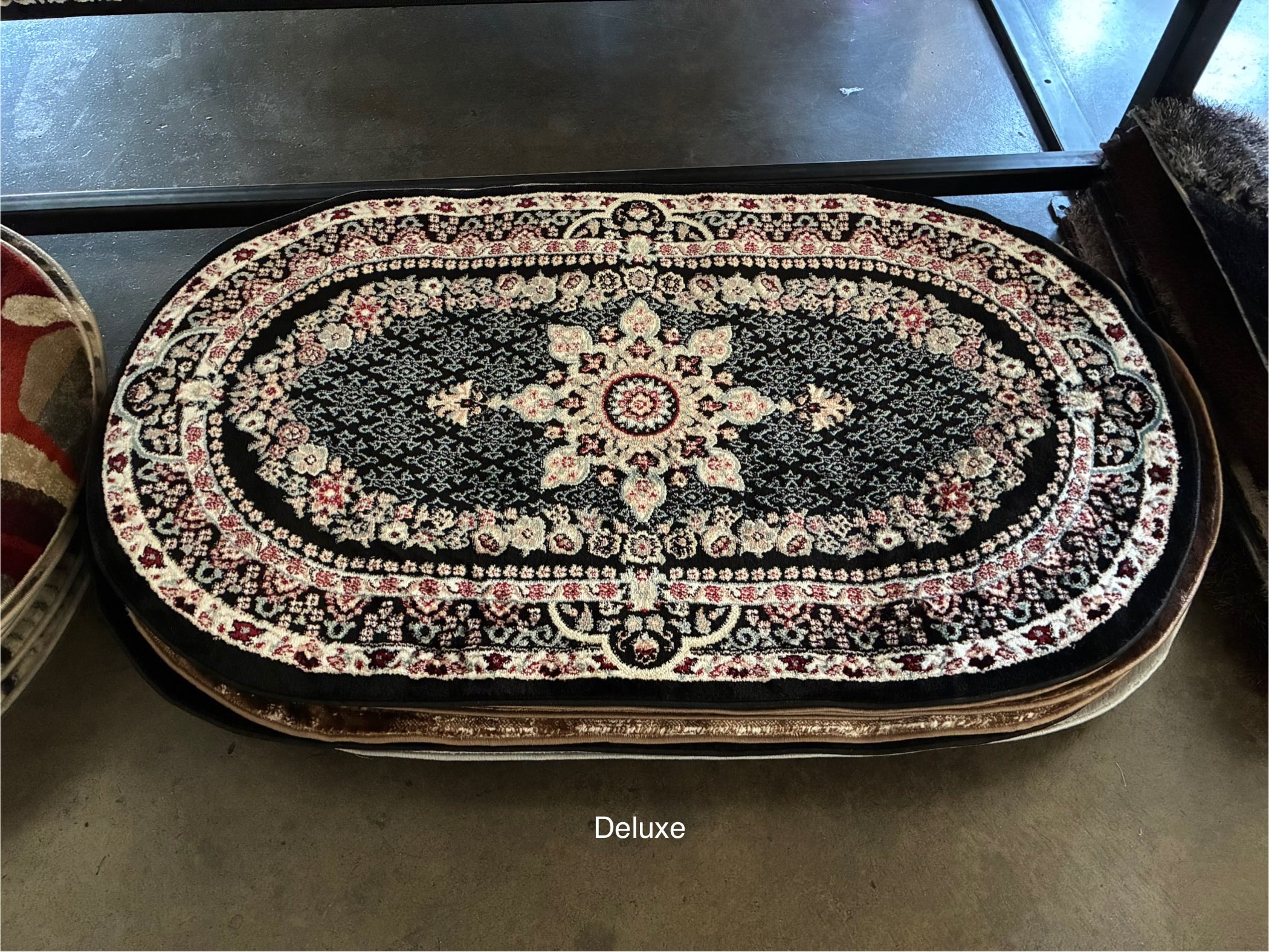 Deluxe Carpet 3'x5' Oval