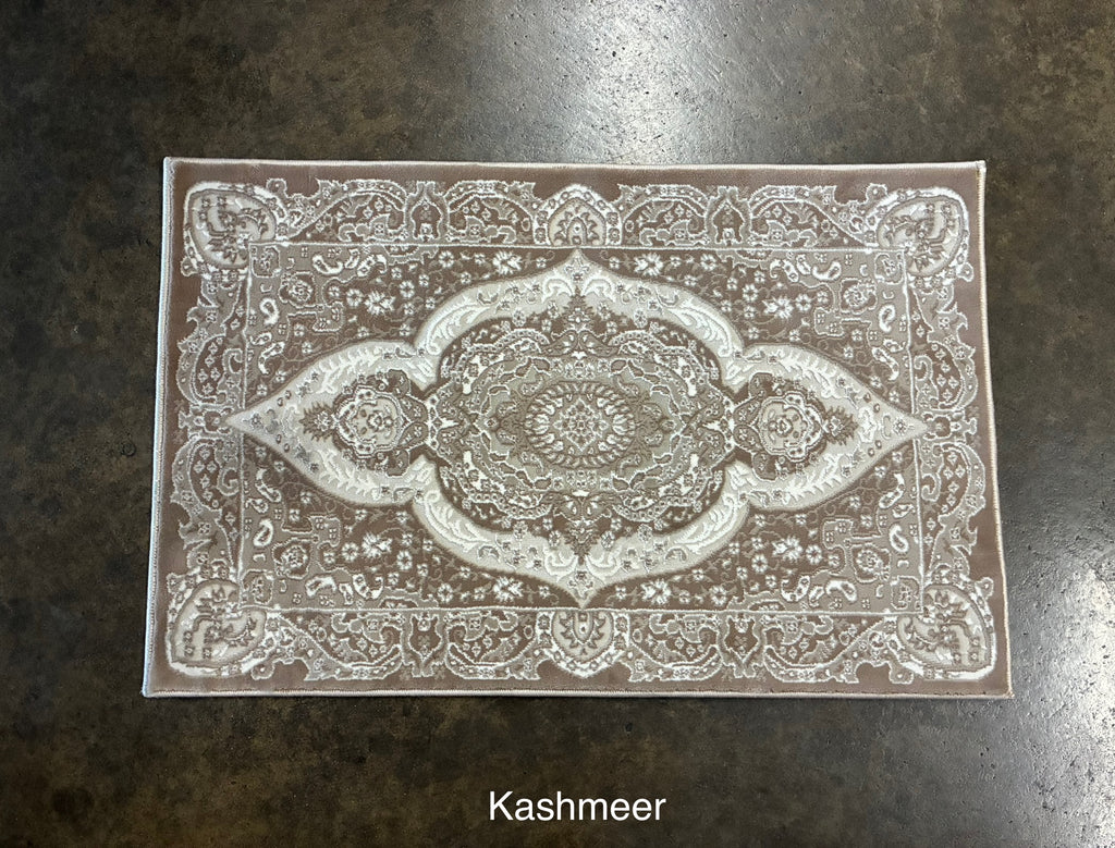 Kashmere Carpet 2'x3'