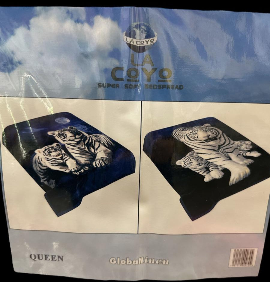 La Coyo Queen Blanket