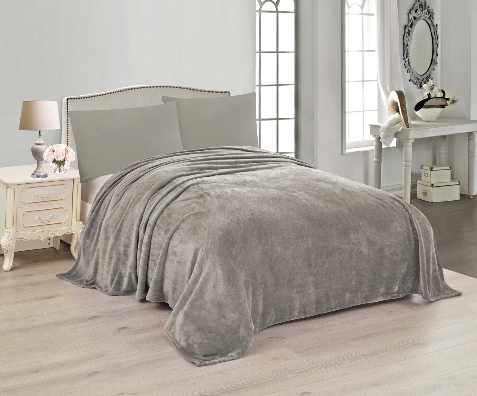 Micro Super Soft Queen Blanket Solid