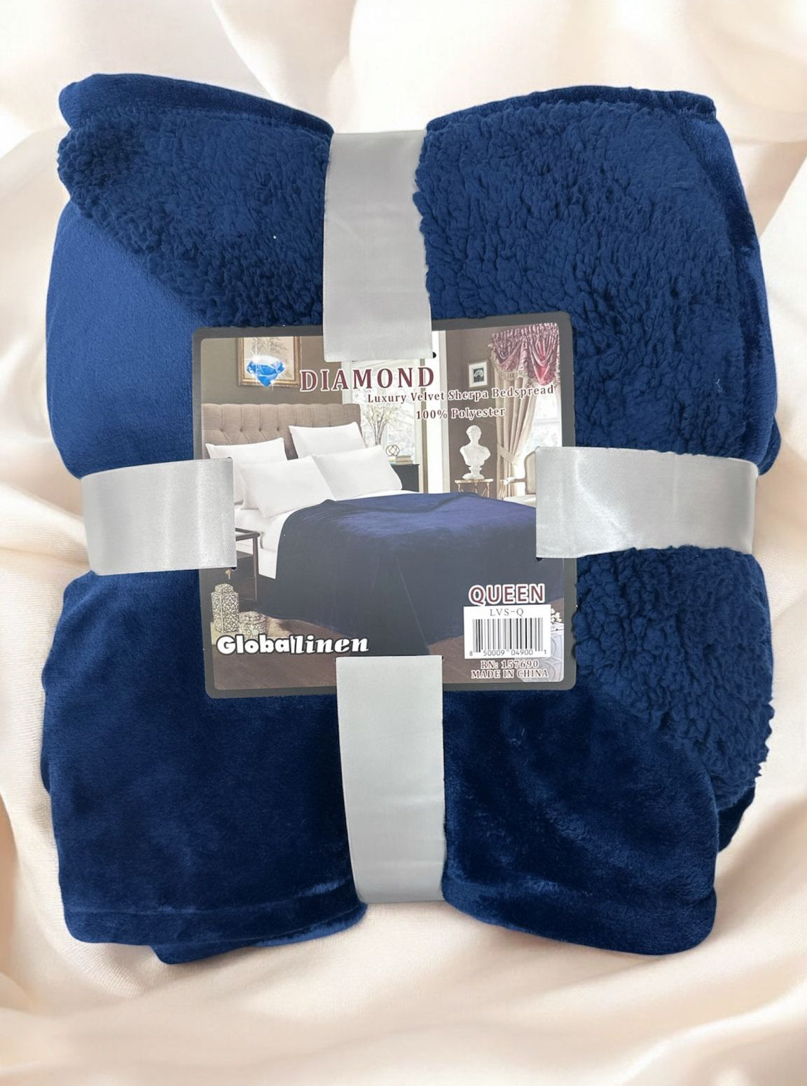 Queen Borrego and Velvet Blanket