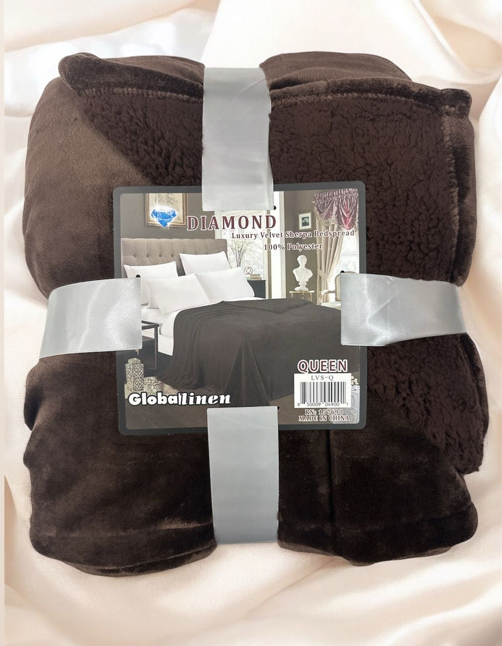 Queen Borrego and Velvet Blanket